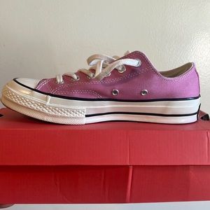 Pink low top chuck 70 sneakers